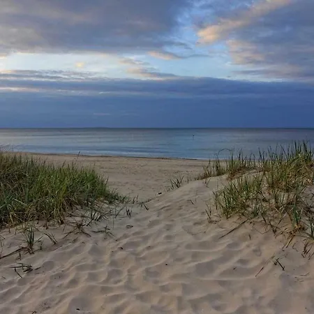Waldstr 8b Og Neu Lägenhet