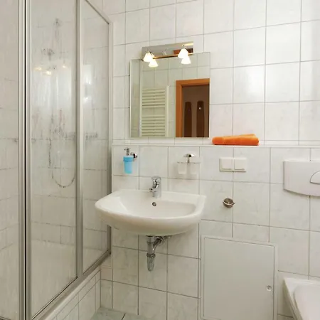 Waldstr 8b Og Neu * Zinnowitz