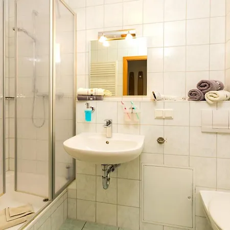 Waldstr 8b Og Neu Apartment